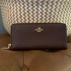 Coach Slim Accordion Wallet in Oxblood Color